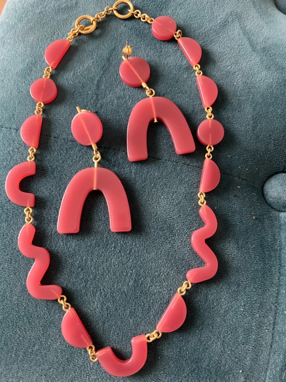 Madewell Coral Red Geometric Resin Necklace with Matching Earrings